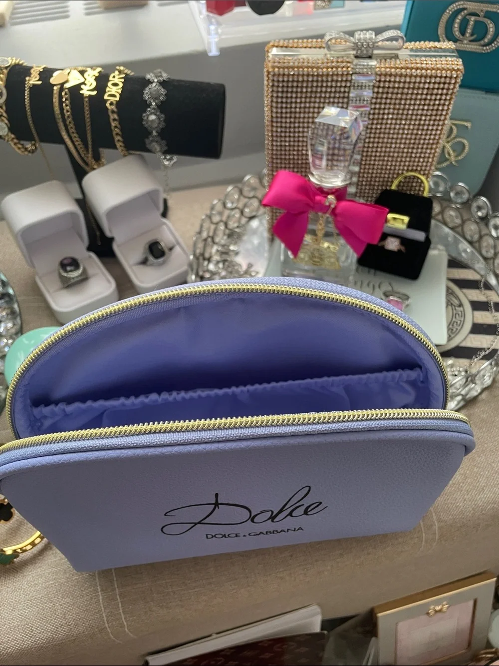 ✨Dolce & Gabbana Lavender Leather Cosmetic Pouch✨NEW